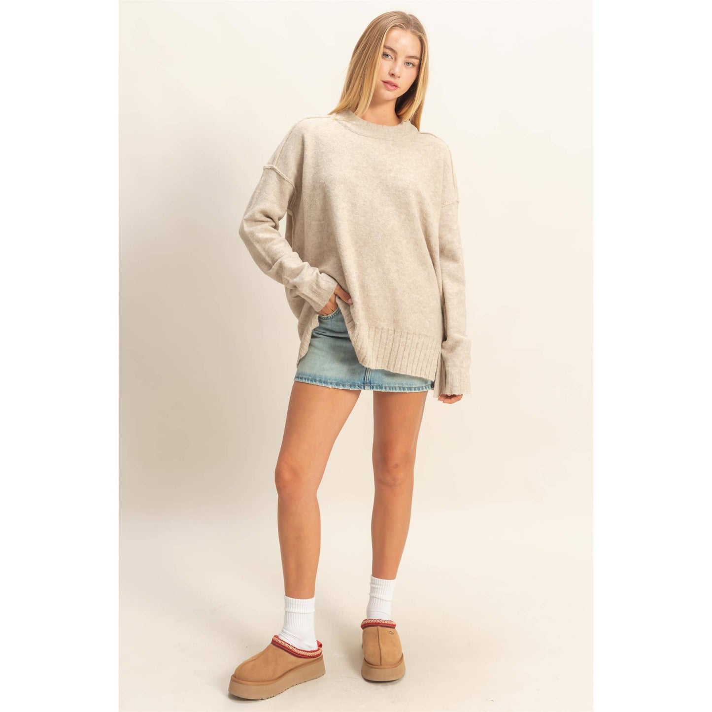 Relaxed Fit Stylish Sweater For Casual Days