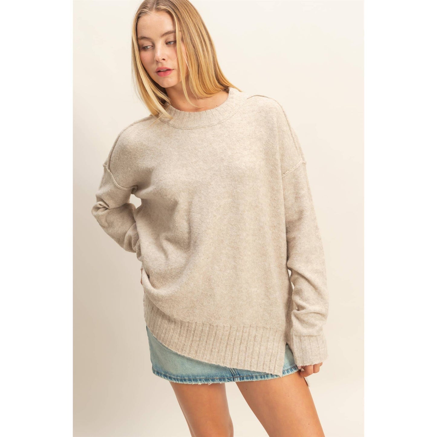 Relaxed Fit Stylish Sweater For Casual Days